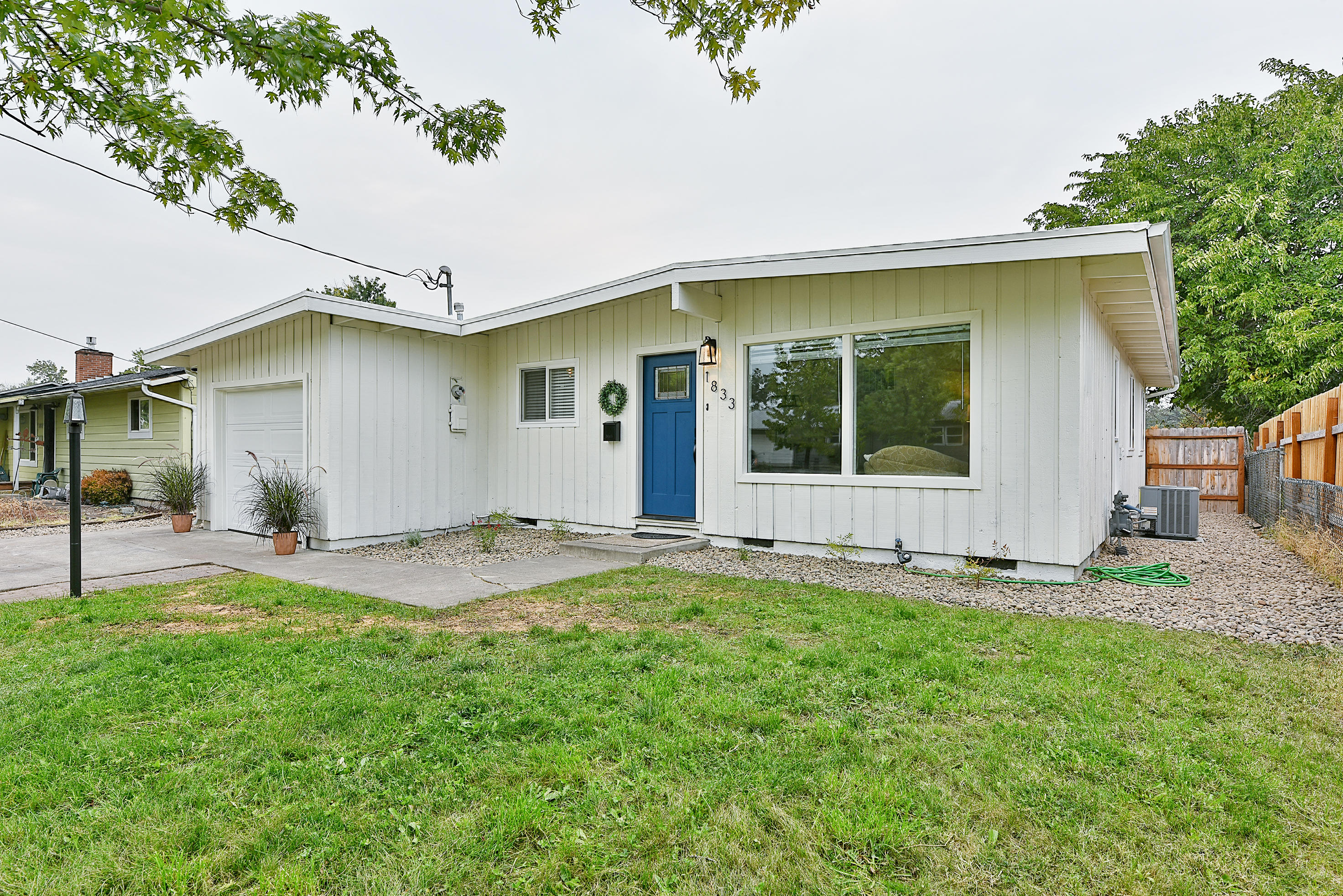 1833 Roberts Road Medford, OR 97504 - Photo 18 of 18 DSC_9898