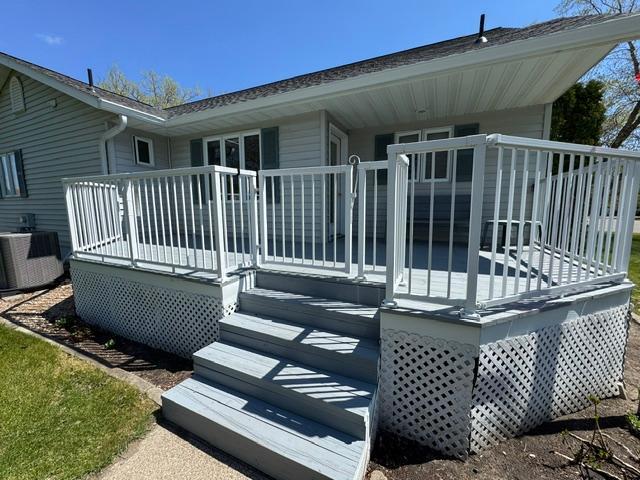 901 5th Street Northeast Staples, MN 56479 - Photo 11 of 75