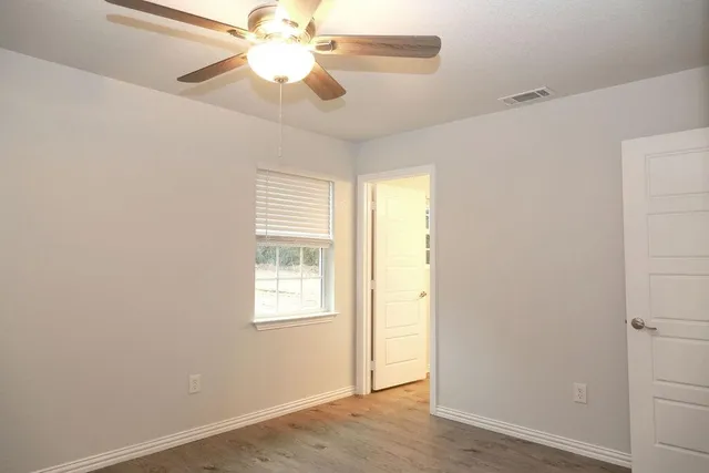 $2,050 | 7311 Farm To Market Road 1886, Unit 101, Azle, TX 76020