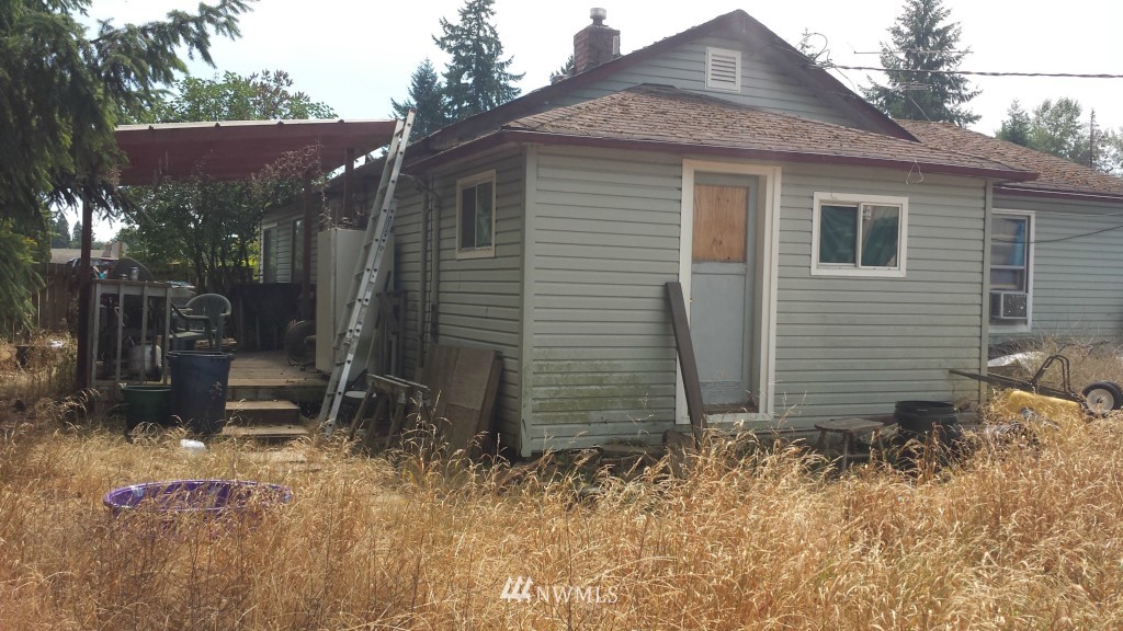 2300 Northeast 27th Street Renton, WA 98056 - Photo 2 of 5