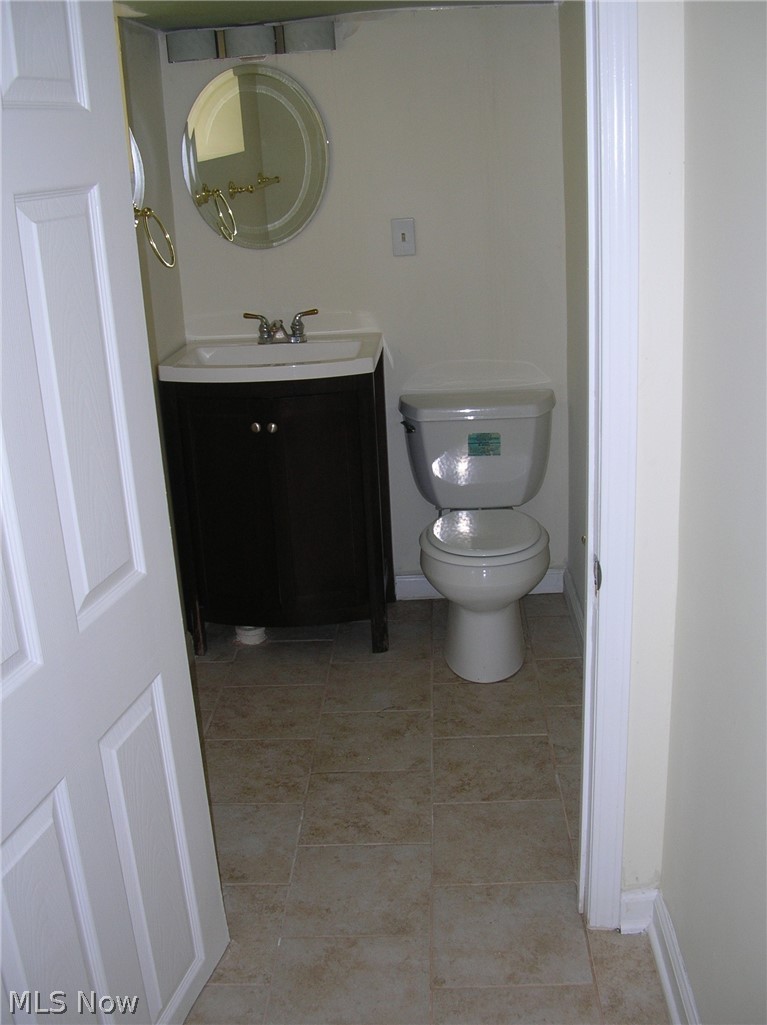 3702 Chelton Road Cleveland, OH 44120 - Photo 25 of 32 half bath-basement-Rec room
