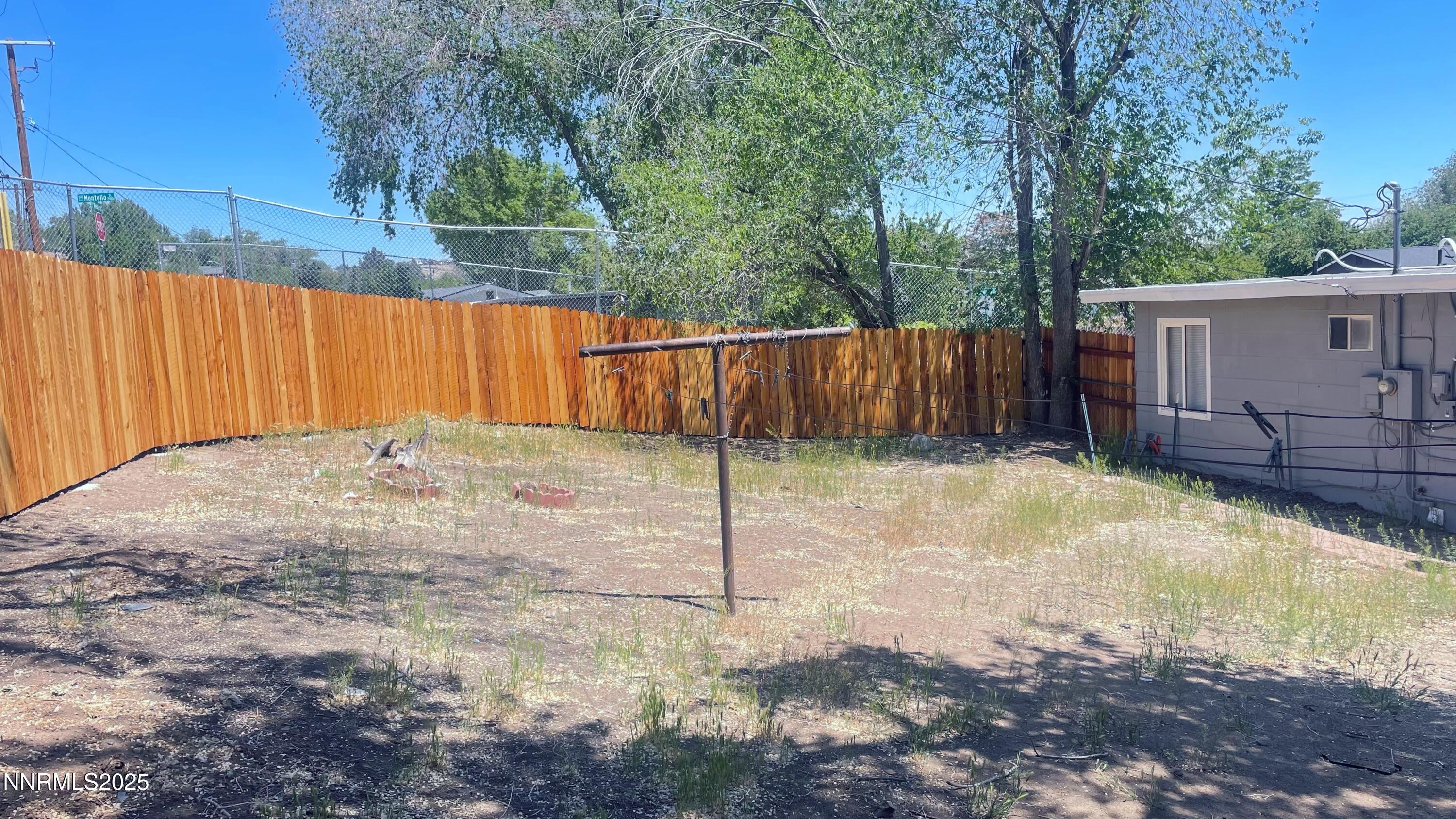1895 Wilder Street Reno, NV 89512 - Photo 8 of 22 IMG_4980