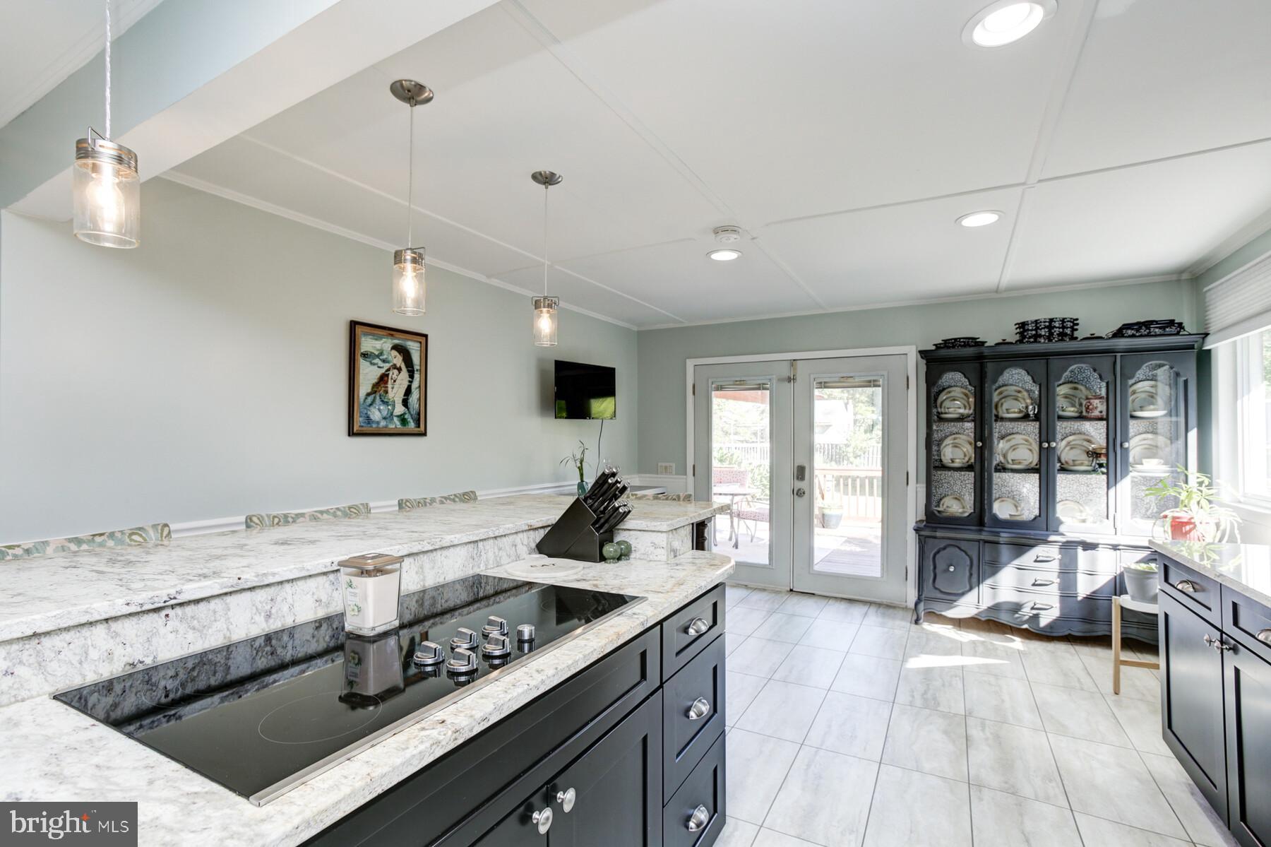 239 Magothy Beach Road Pasadena, MD 21122 - Photo 19 of 68 Cooktop