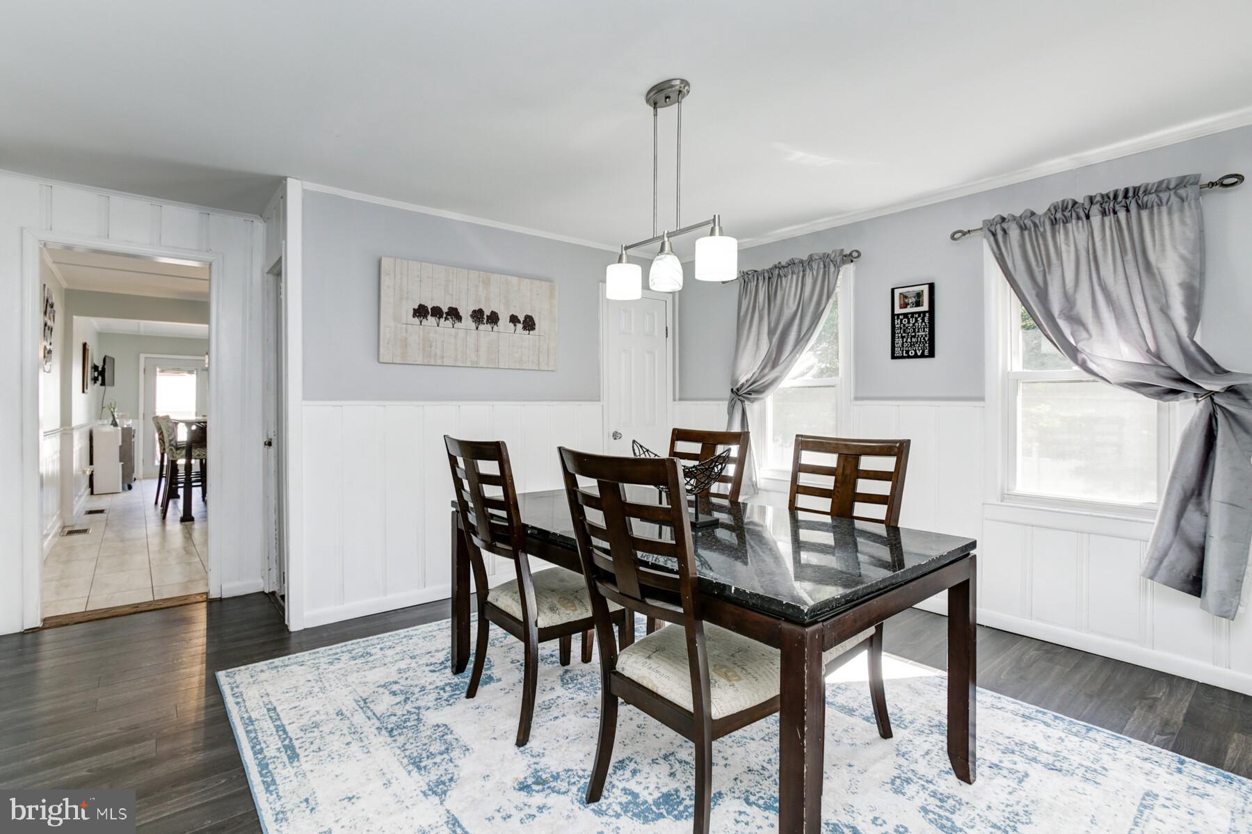 239 Magothy Beach Road Pasadena, MD 21122 - Photo 22 of 68 Dining Room