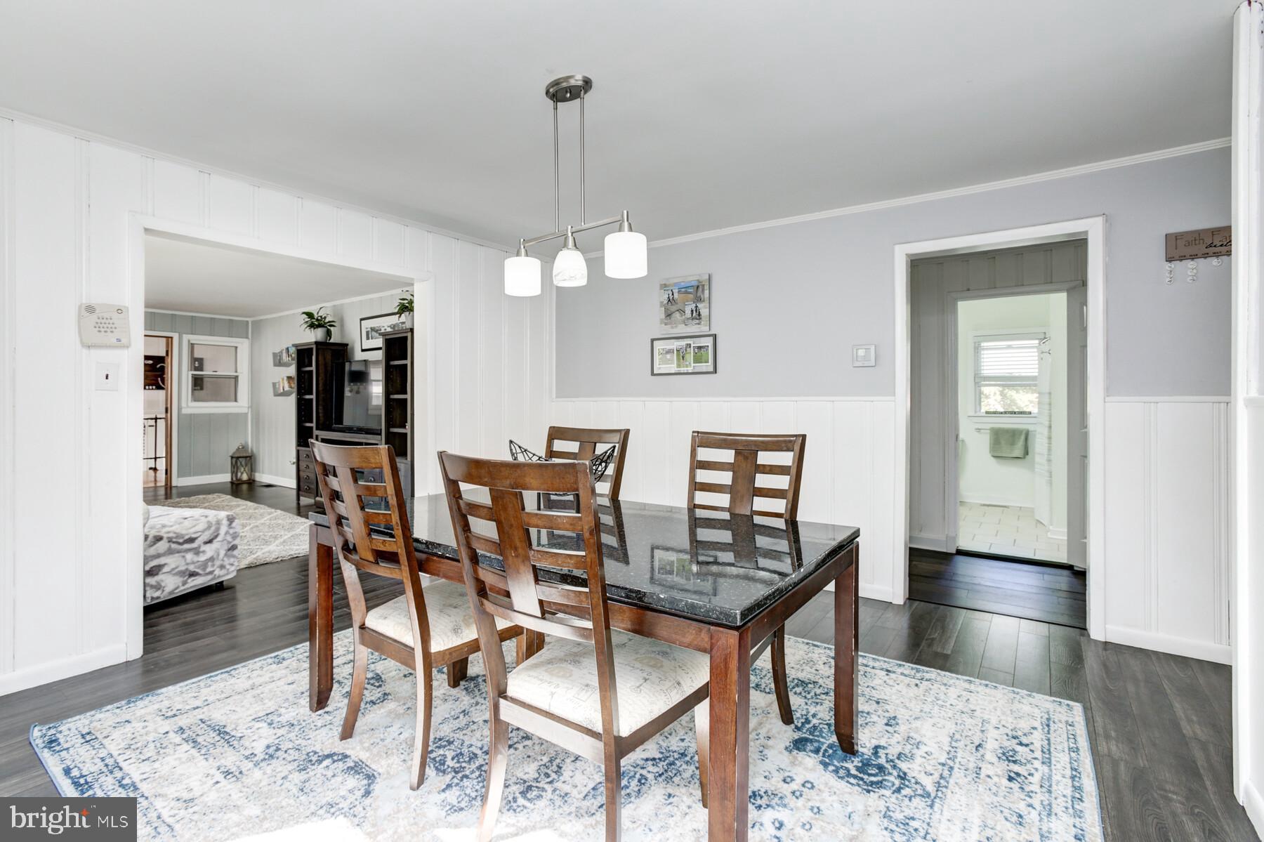 239 Magothy Beach Road Pasadena, MD 21122 - Photo 24 of 68 Dining Room