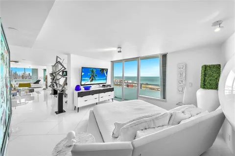 $2,750,000 | 400 South Pointe Drive, Unit 2310, Miami Beach, FL 33139