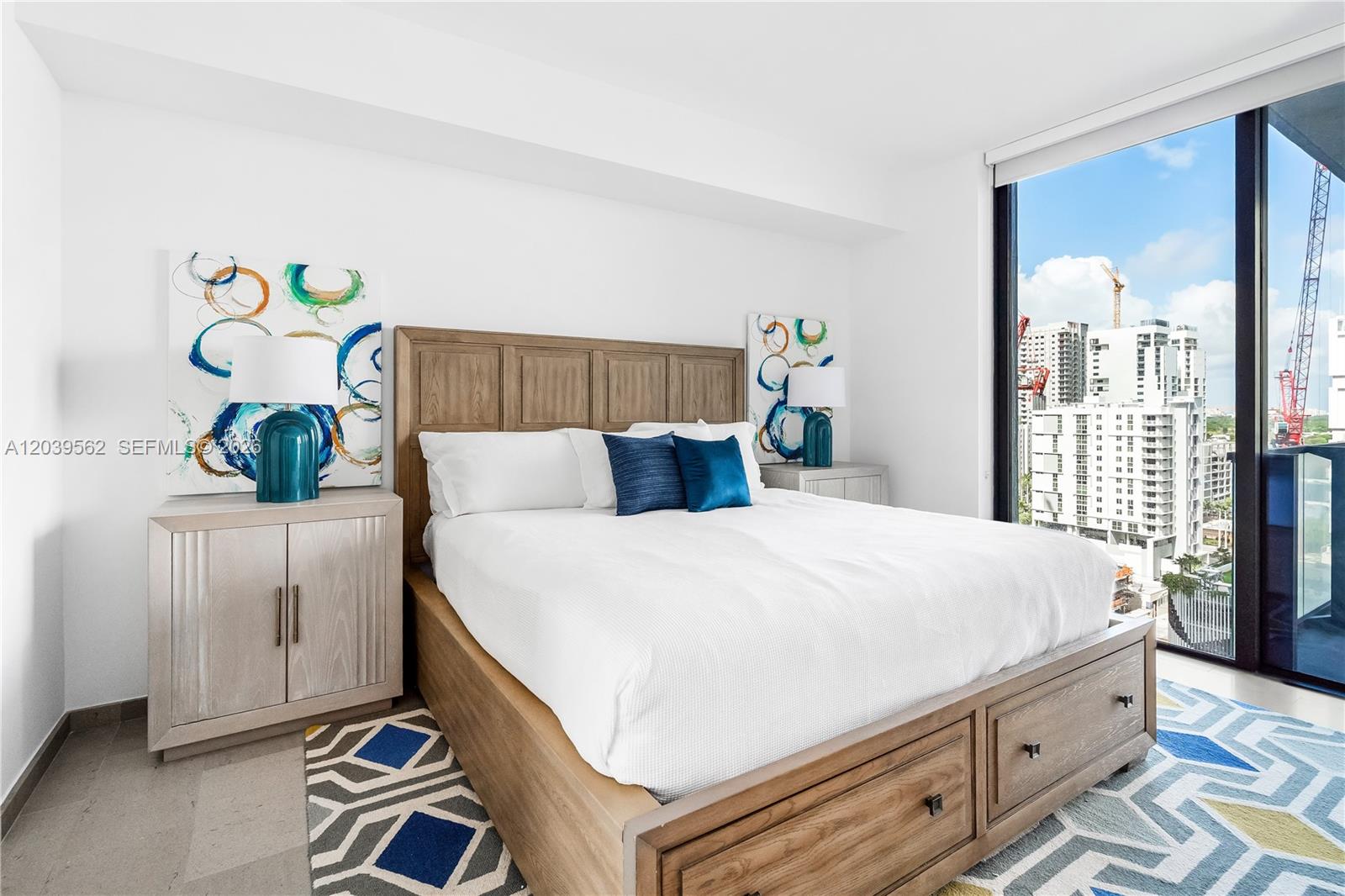 88 Southwest 7th Street, Unit 1006 Miami, FL 33130 - Photo 13 of 49