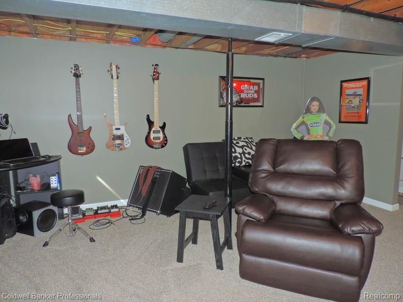 12660 Byron Road Byron, MI 48418 - Photo 30 of 40 DSCN2633.JPG