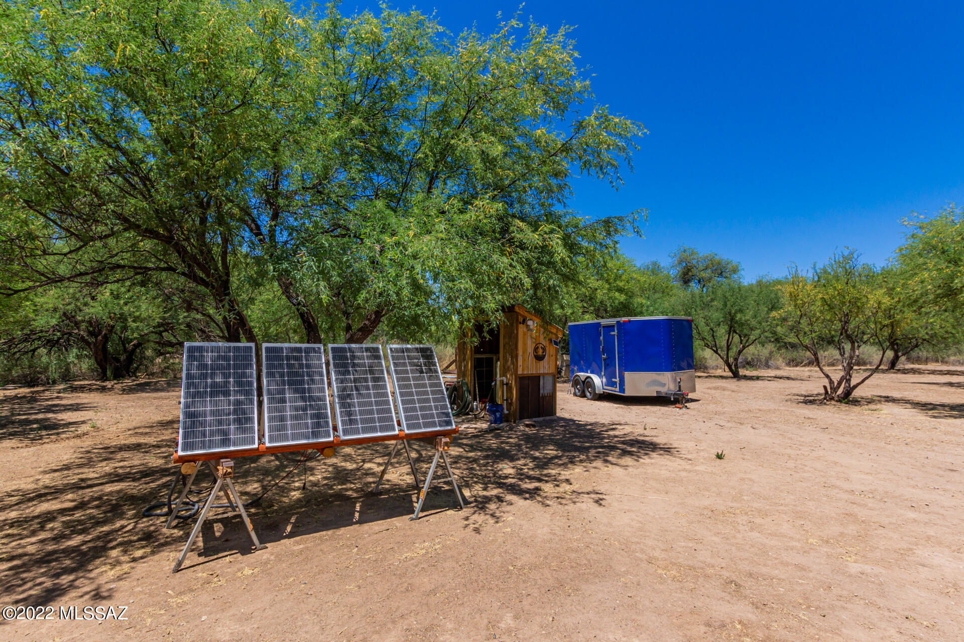 170 Bridge Road, Unit 13B Tubac, AZ 85646 - Photo 9 of 12 a backyard of a house with seating space