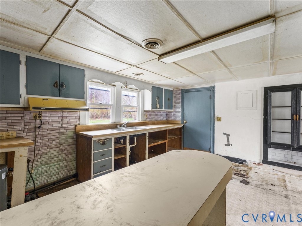 8571 Guinea Road Hayes, VA 23072 - Photo 10 of 45
