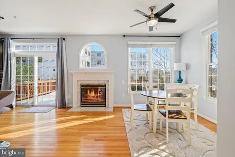 $924,900 | 6032 Stonehenge Place, Unit 21, North Bethesda, MD 20852