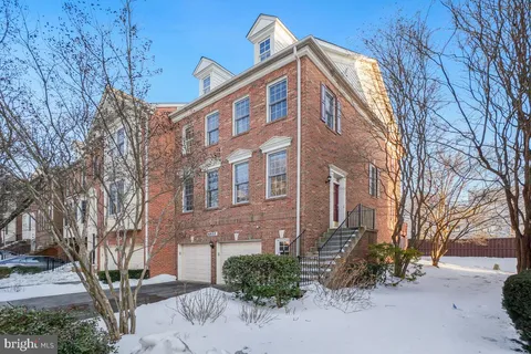 $924,900 | 6032 Stonehenge Place, Unit 21, North Bethesda, MD 20852