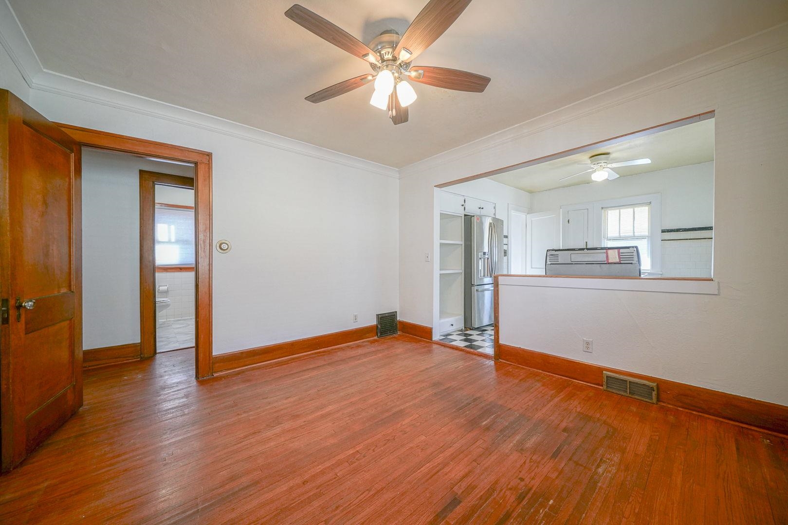 2019 15th Avenue Rockford, IL 61104 - Photo 11 of 29