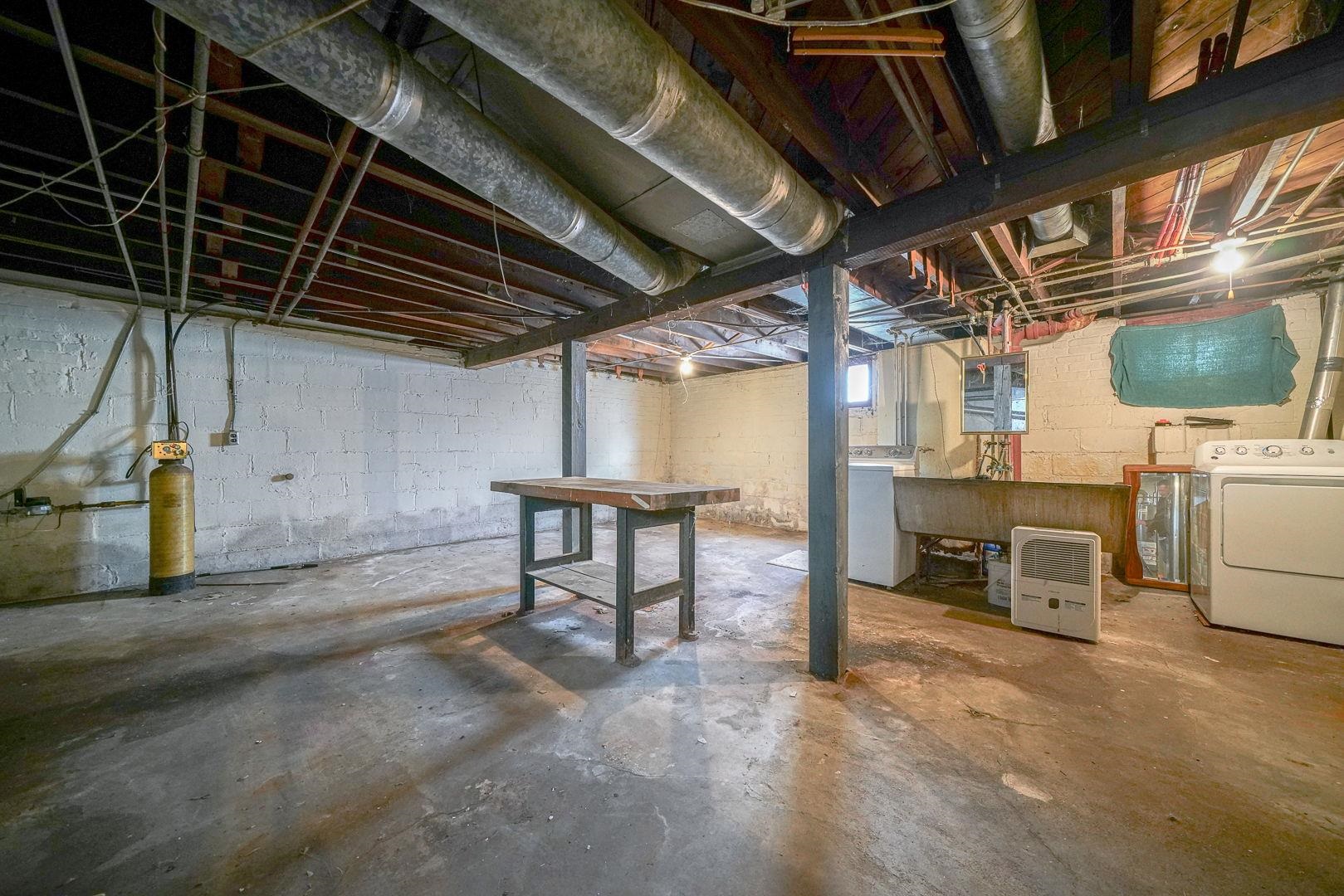 2019 15th Avenue Rockford, IL 61104 - Photo 20 of 29