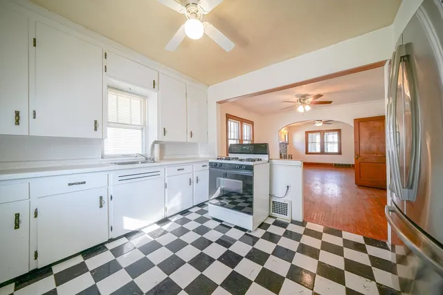 $115,000 | 2019 15th Avenue, Rockford, IL 61104