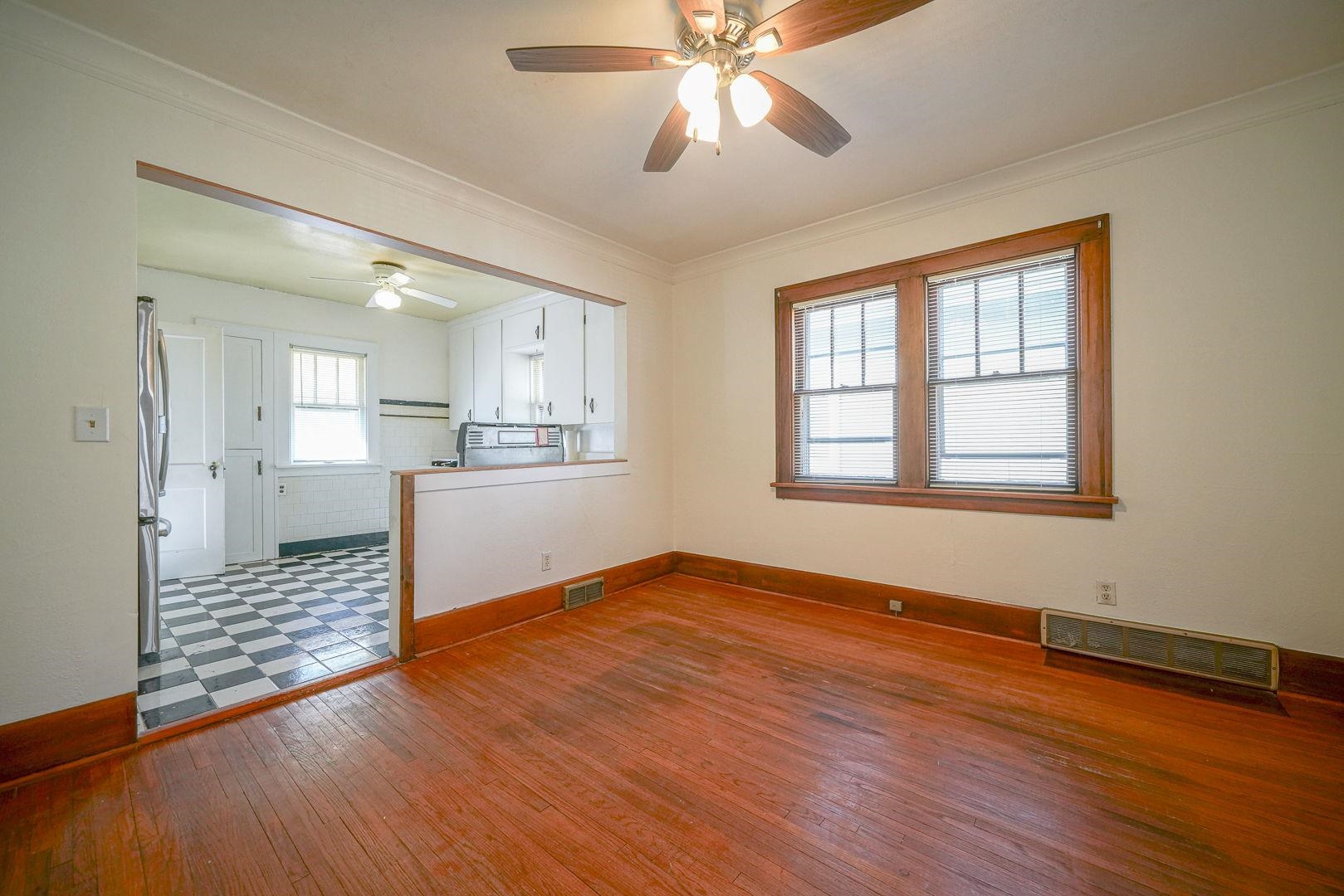 2019 15th Avenue Rockford, IL 61104 - Photo 6 of 29