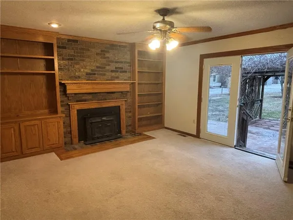 $757,700 | 25595 Rockville Road, Louisburg, KS 66053
