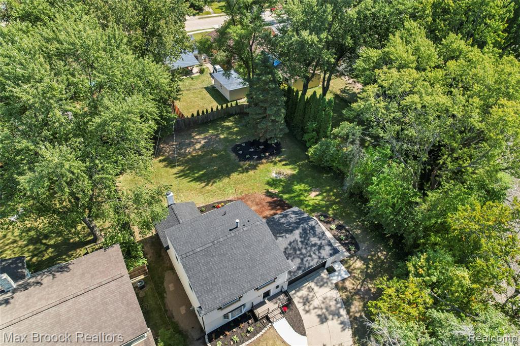 2422 Oliver Road Royal Oak, MI 48073 - Photo 51 of 57 Gallery Image 51