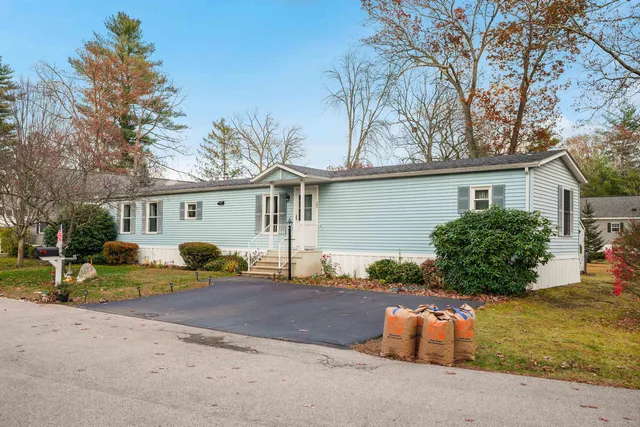 $285,000 | 12 Clovercrest Drive, Nashua, NH 03062