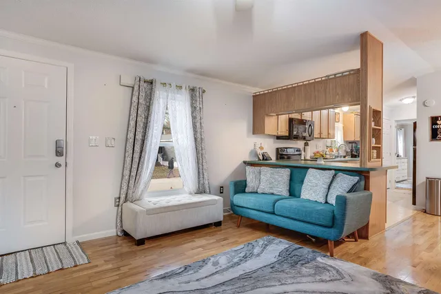 $285,000 | 12 Clovercrest Drive, Nashua, NH 03062