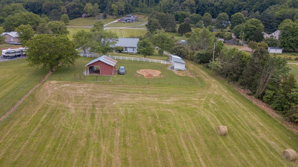 262 County Road 67 Riceville, TN 37370 - Photo 5 of 39 Gallery Image 5