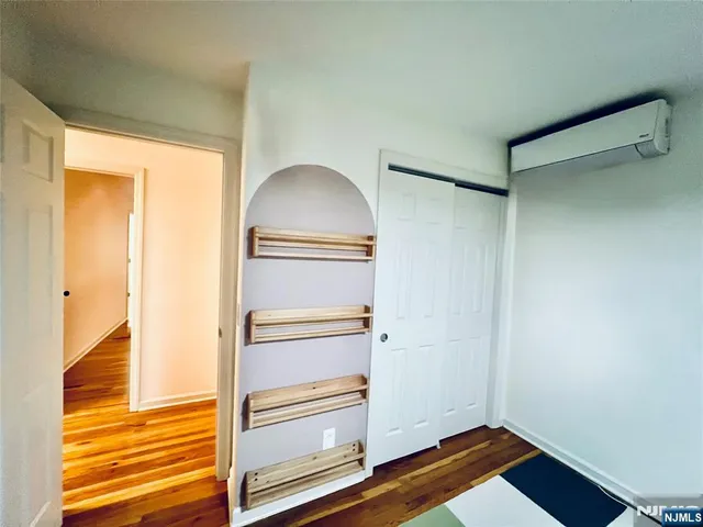 $3,550 | 724 6th Street, Unit 1, Carlstadt, NJ 07072