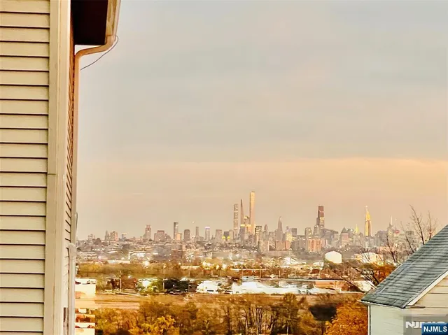 $3,550 | 724 6th Street, Unit 1, Carlstadt, NJ 07072