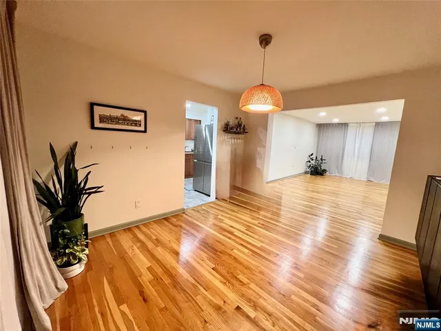 $3,550 | 724 6th Street, Unit 1, Carlstadt, NJ 07072