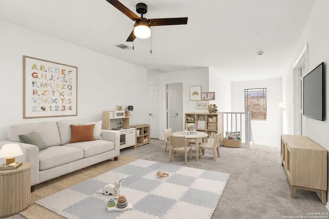 $1,990 | 561 Granite Mist, Universal City, TX 78148