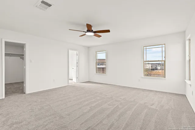 $1,990 | 561 Granite Mist, Universal City, TX 78148