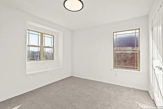 $1,990 | 561 Granite Mist, Universal City, TX 78148