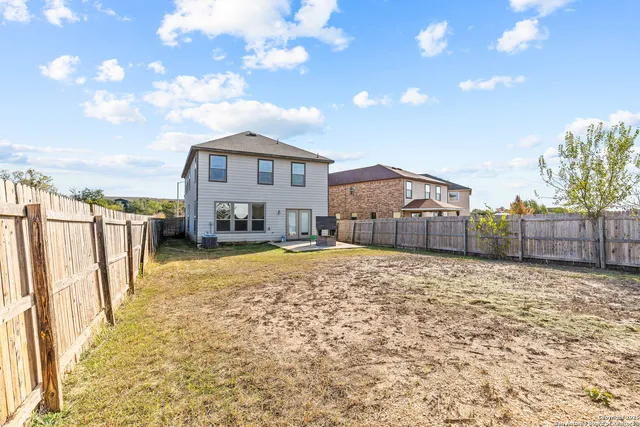 $1,990 | 561 Granite Mist, Universal City, TX 78148