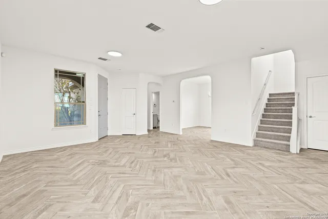 $1,990 | 561 Granite Mist, Universal City, TX 78148