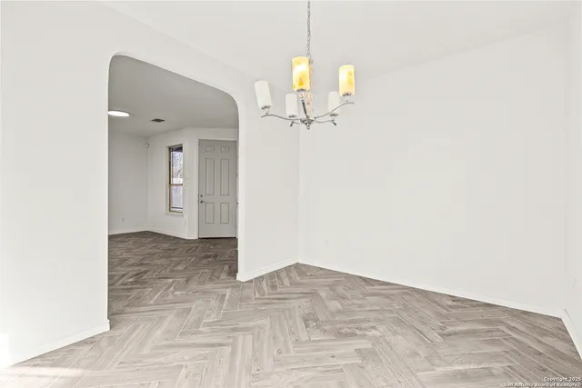 $1,990 | 561 Granite Mist, Universal City, TX 78148