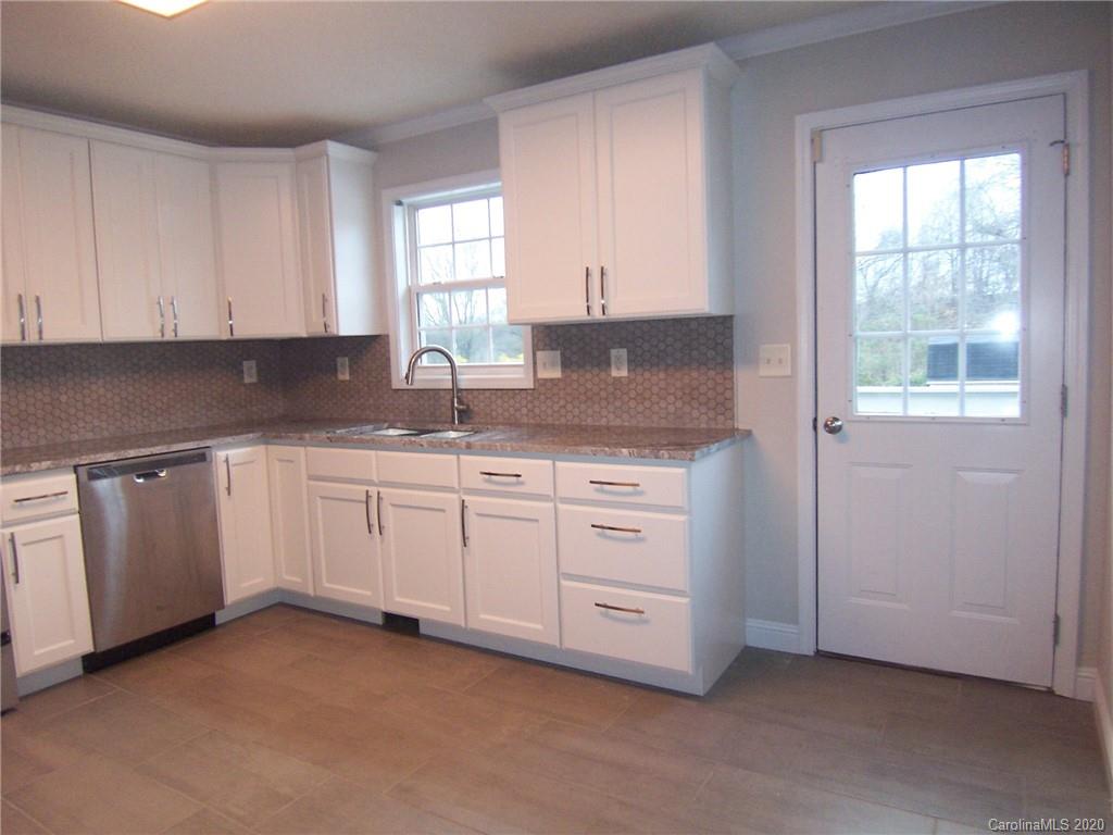 1929 Randolph Road Shelby, NC 28150 - Photo 13 of 31 Gallery Image 13
