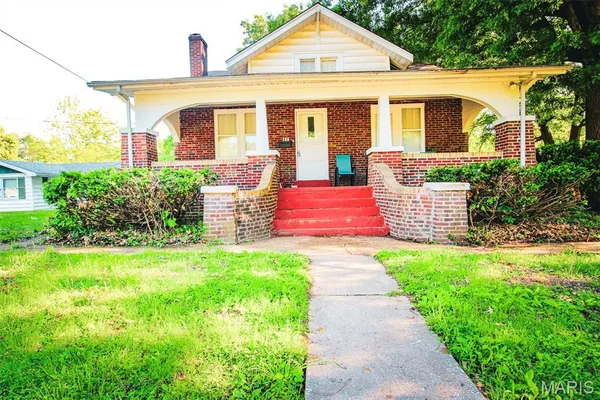 $70,000 | 206 Crown Drive, Riverview, MO 63137