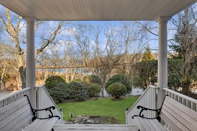 $38,000 | 24 Clamshell Avenue, East Hampton, NY 11937