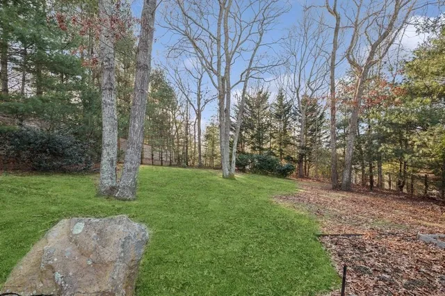 $38,000 | 24 Clamshell Avenue, East Hampton, NY 11937