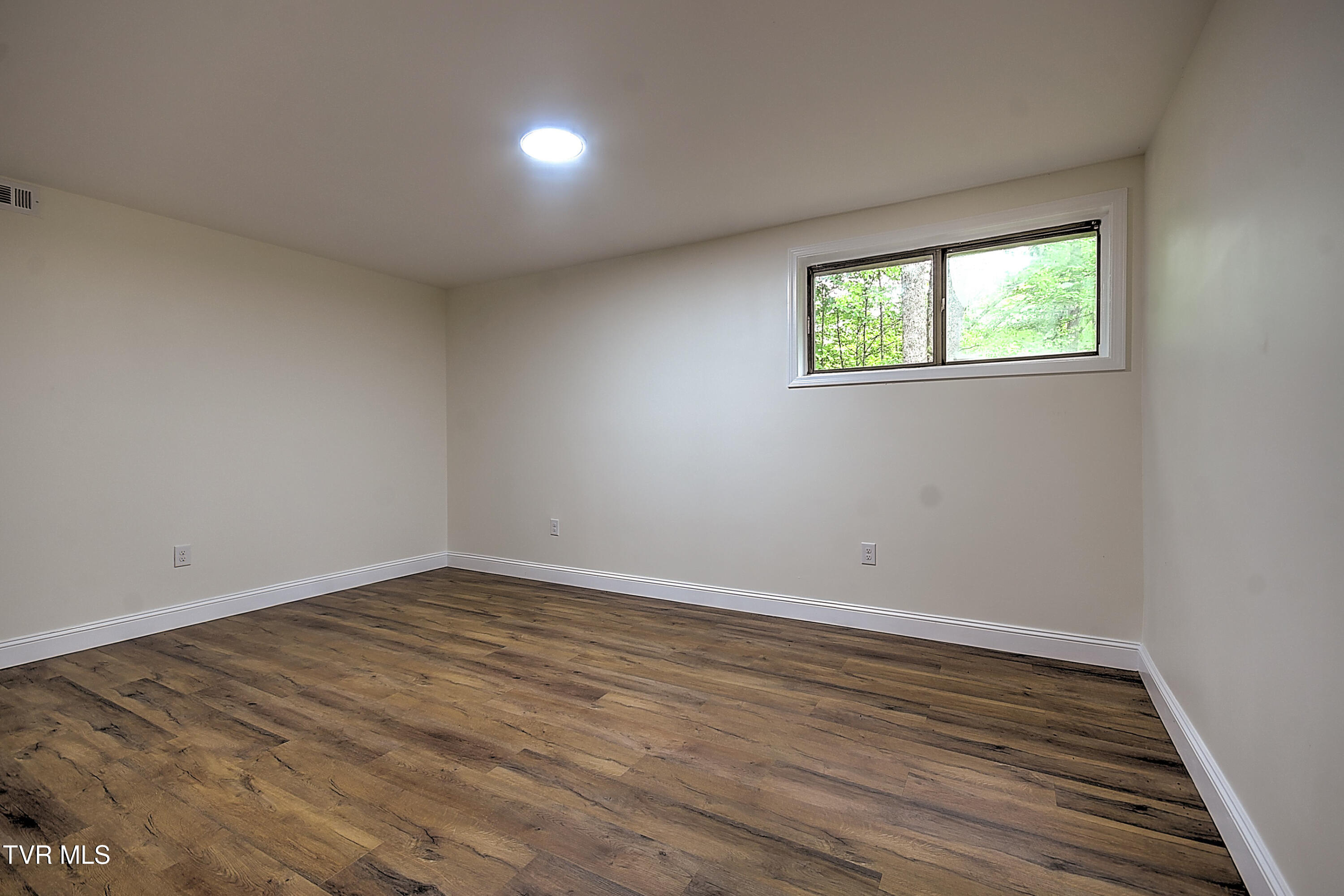 112 Blevins Hollow Road Elizabethton, TN 37643 - Photo 21 of 66 112 Blevins Hollow CP-28