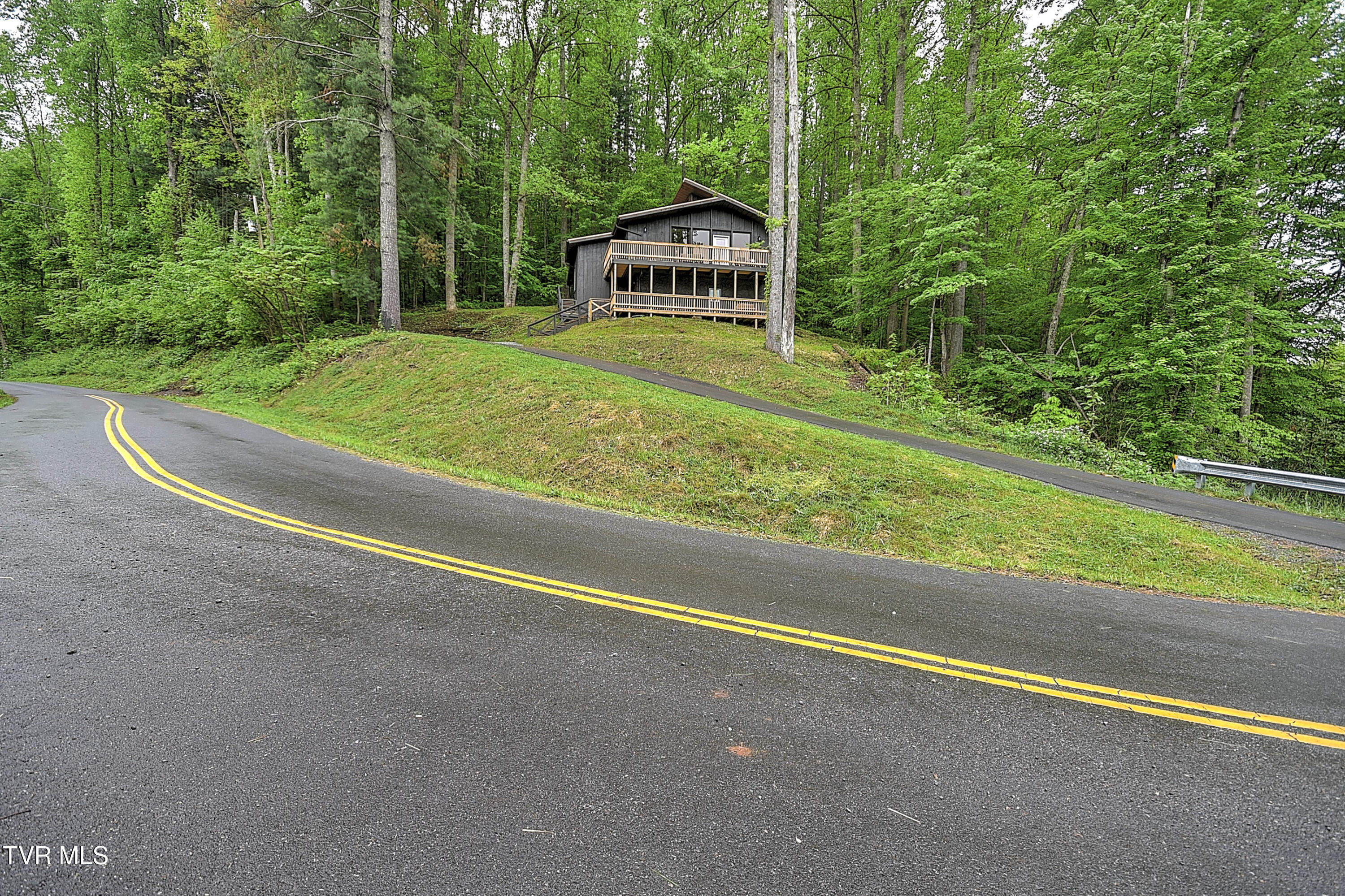 112 Blevins Hollow Road Elizabethton, TN 37643 - Photo 3 of 66 112 Blevins Hollow CP-6