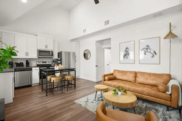 $500,000 | 1211 Taulbee Lane, Unit 2, Austin, TX 78757