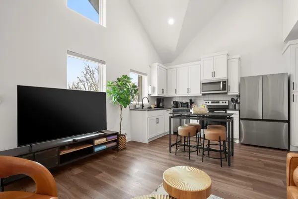 $500,000 | 1211 Taulbee Lane, Unit 2, Austin, TX 78757