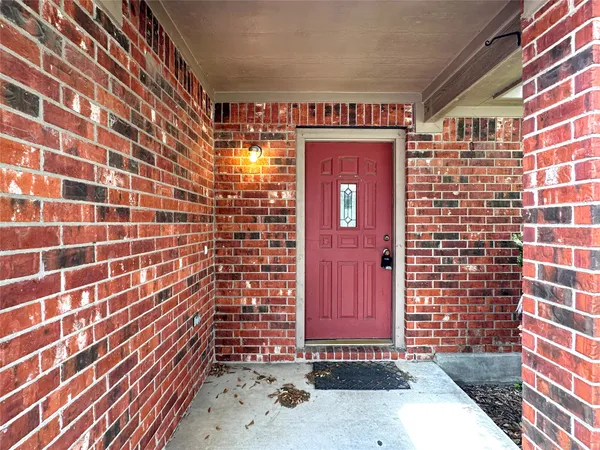 $1,800 | 202 Lucky Clover Lane, Hutto, TX 78634