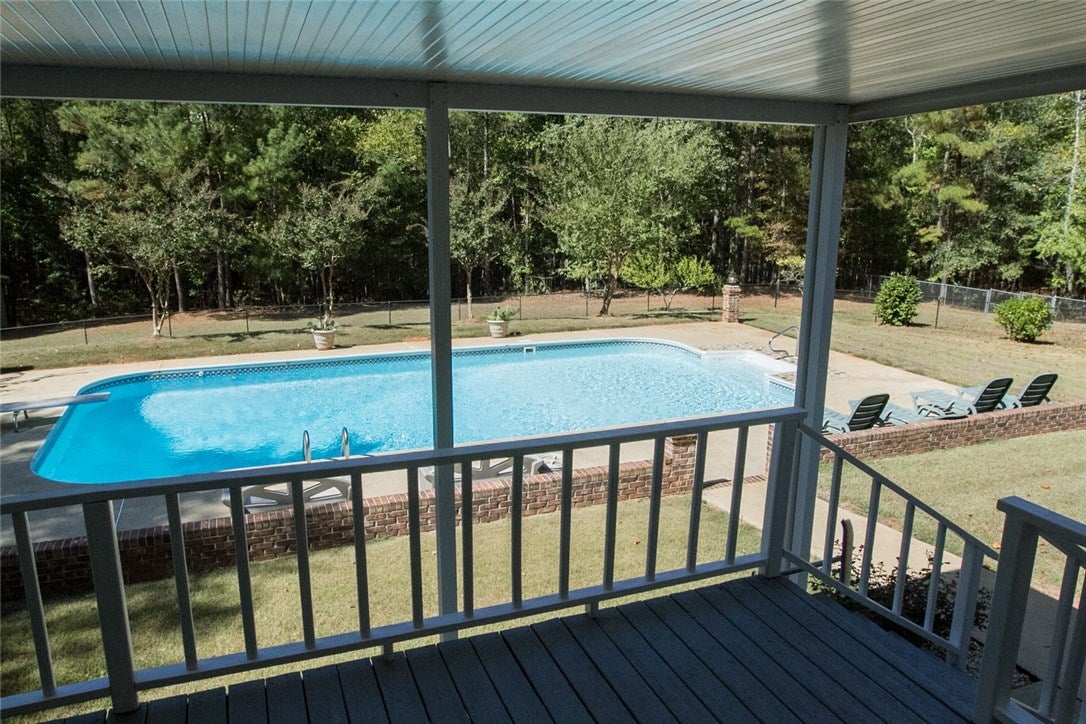 808 White Road Opelika, AL 36801 - Photo 4 of 25 Gallery Image 4