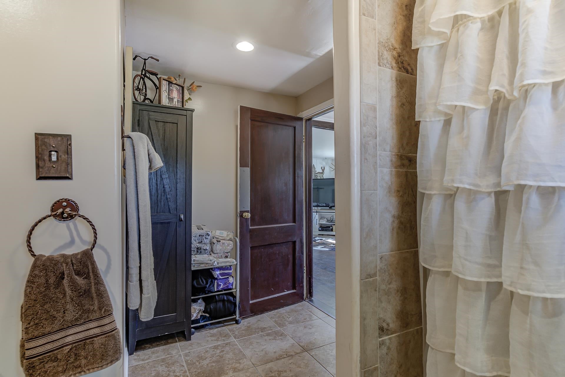 617 Harry Cash Road Montague, CA 96064 - Photo 17 of 27 Gallery Image 17