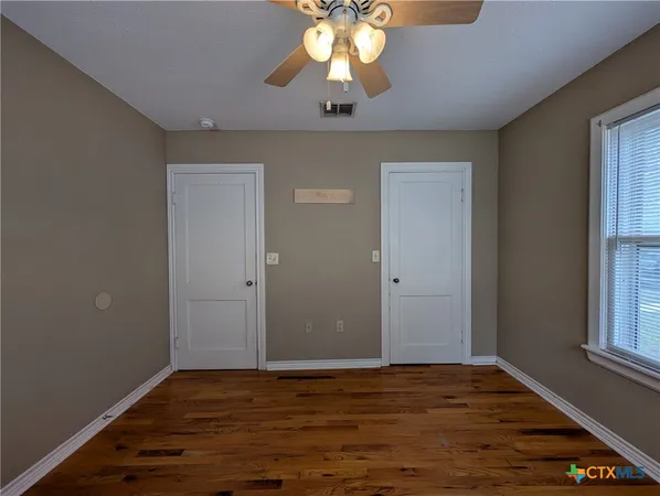 $1,595 | 1185 West Mill Street, New Braunfels, TX 78130