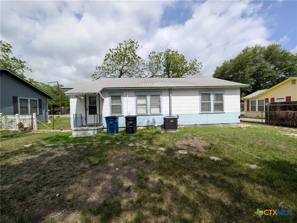 $1,595 | 1185 West Mill Street, New Braunfels, TX 78130