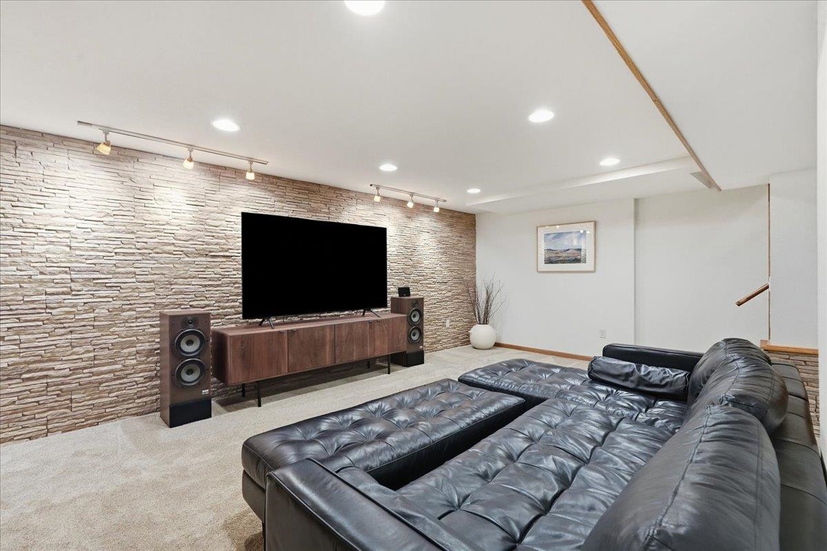 3303 Bluff Street Madison, WI 53705 - Photo 25 of 46 Gallery Image 25