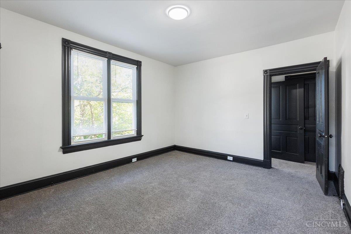 5213 Kenwood Road Cincinnati, OH 45227 - Photo 18 of 22