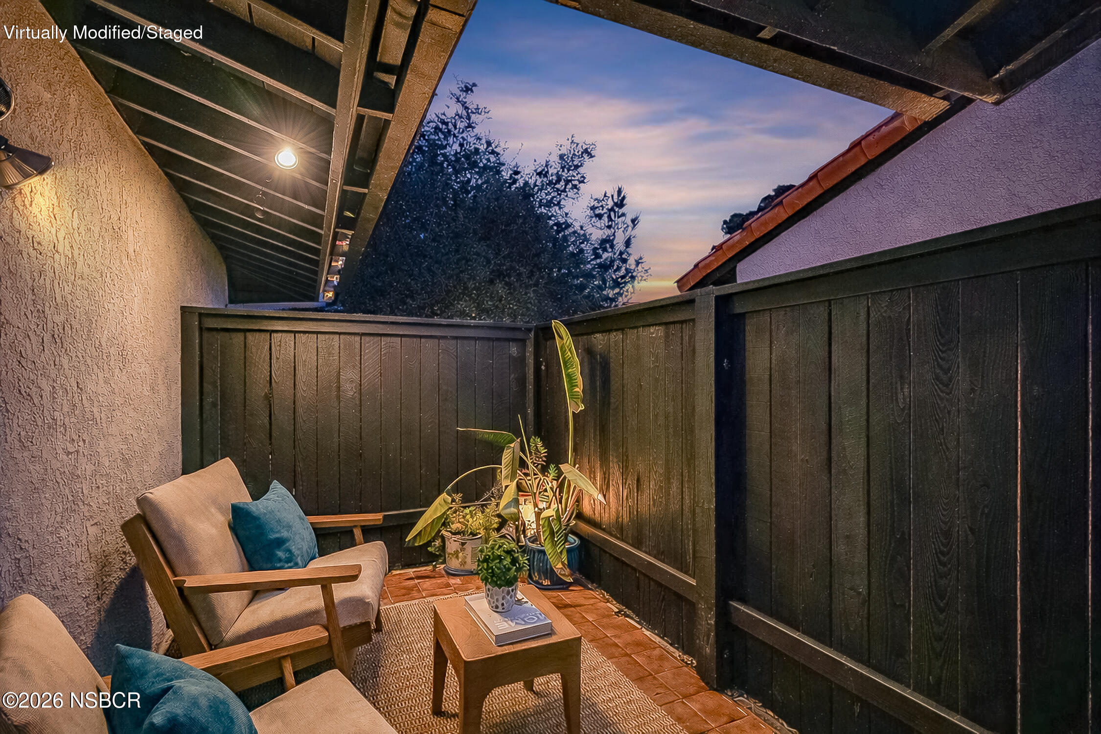 73 Stanford Circle Lompoc, CA 93436 - Photo 13 of 36 staged private courtyard